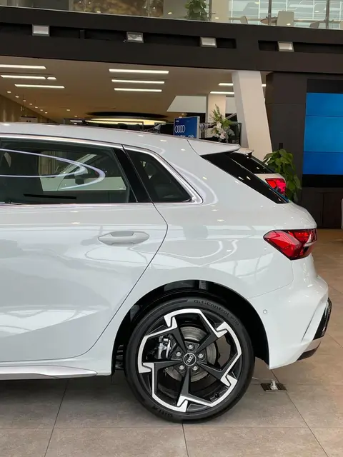 从场景出发：奥迪A3提车选装与内饰改造