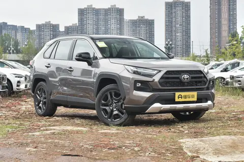 丰田RAV4荣放二手车选购指南：家用刚需闭眼入的实用方案